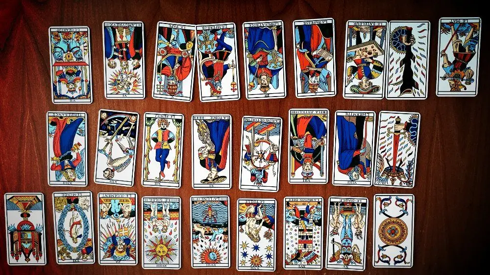 Esempio di carte rovesciate nei Tarocchi e il loro significato